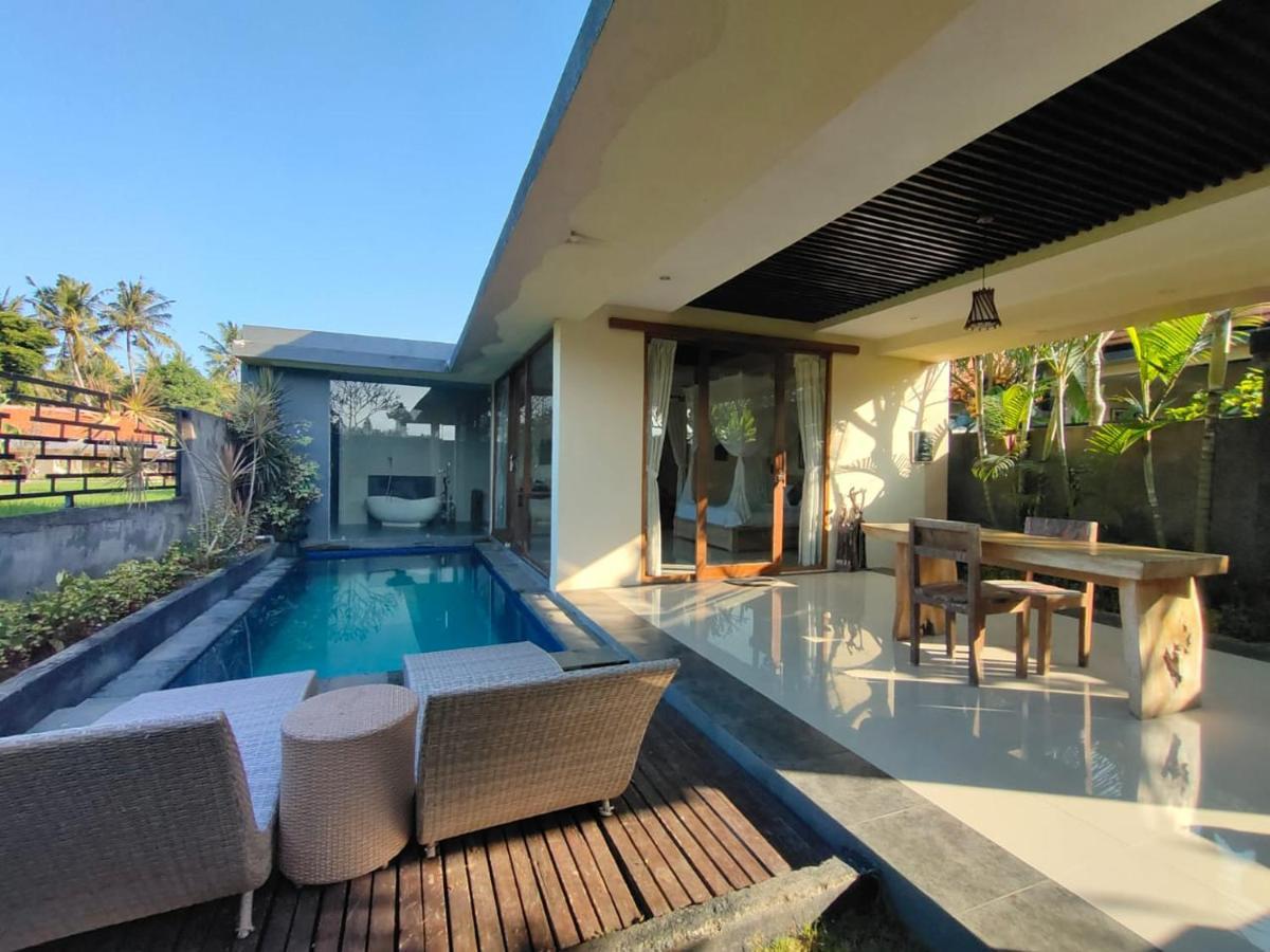 विला Asri Sari & By Samhita Bali *